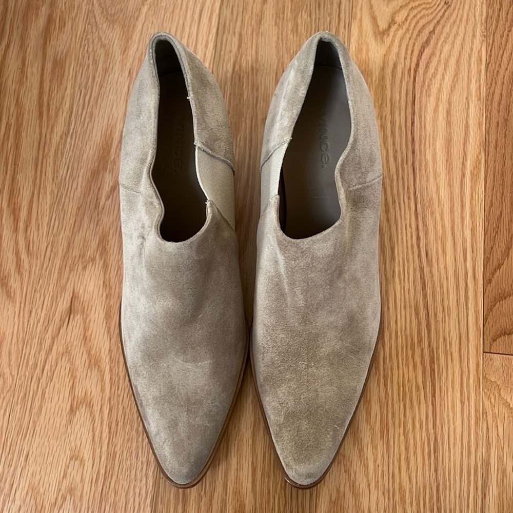 Vince womenโs 9.5 M Hamilton -clay suede boots.